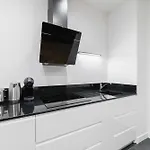 Appartement Proche Metro Et Montmartre - Paris 18 - 4P